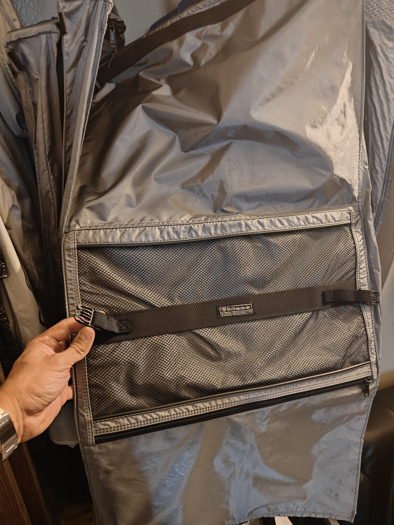 3 Victorinox lightweight Garment Bag - photo 5
