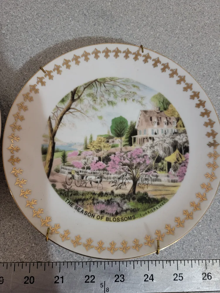 Currier & Ives Decorative Plates (Set of 4) thumbnail