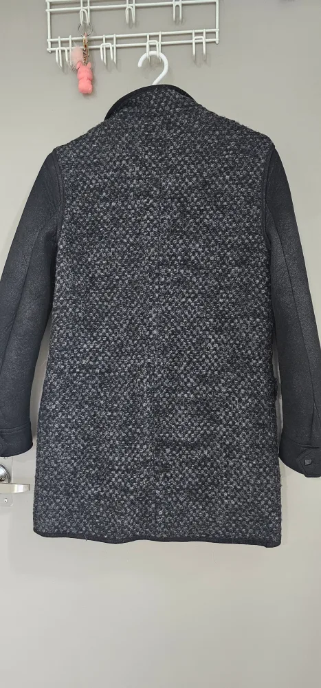 Seconds Jacket with Size S image indicator(5)