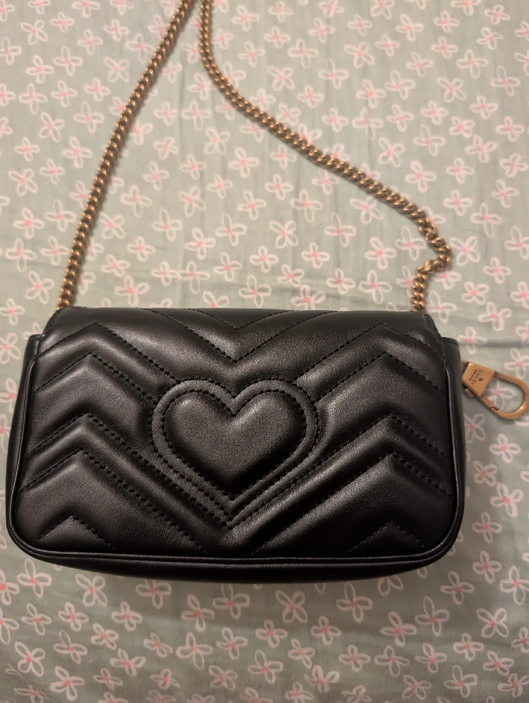 Gucci Marmont super mini crossbody image indicator(4)