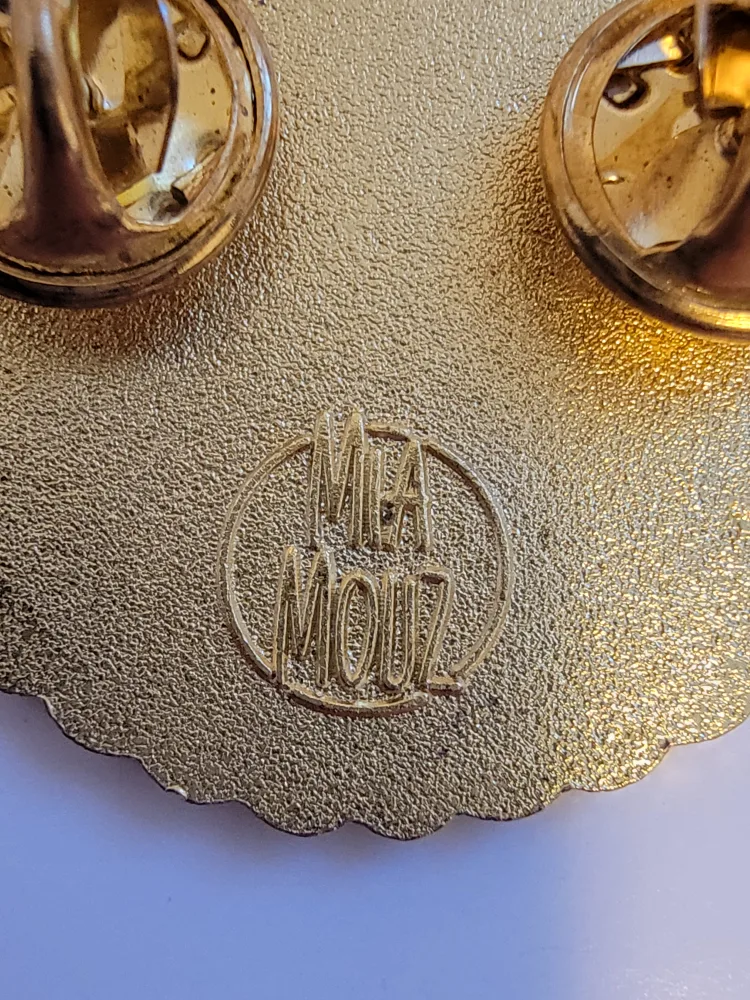 Mia Mouz Went Outside Pin image indicator(4)