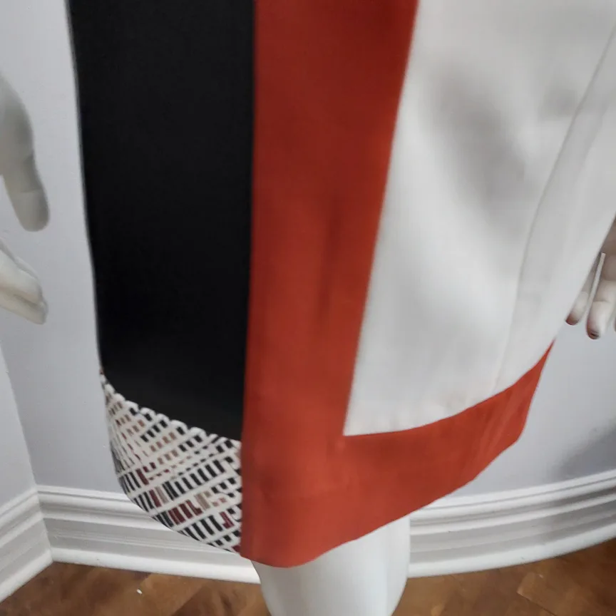 NEW White House Black Market Skirt - Size 00 NWOT image indicator(4)