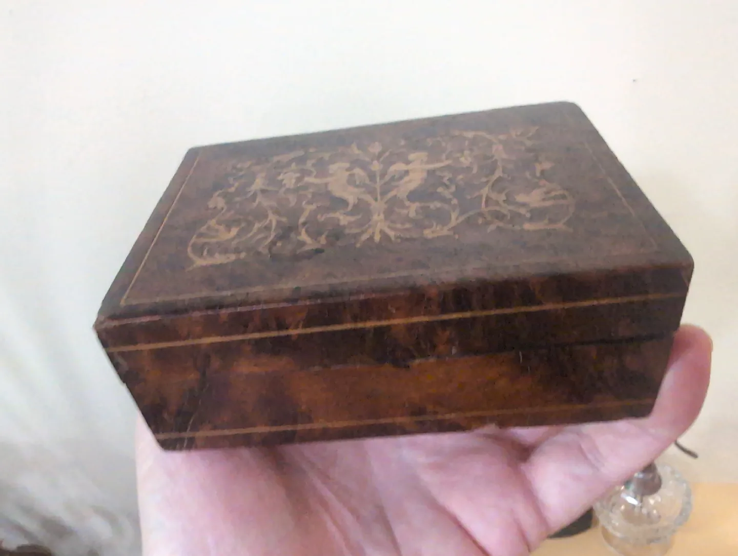 Vintage Italian Inlay Cherub Wood Box image indicator(5)