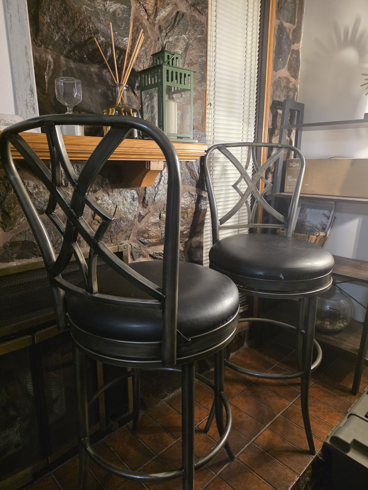 Swivel Bar Stools - Set of 2 - photo 2