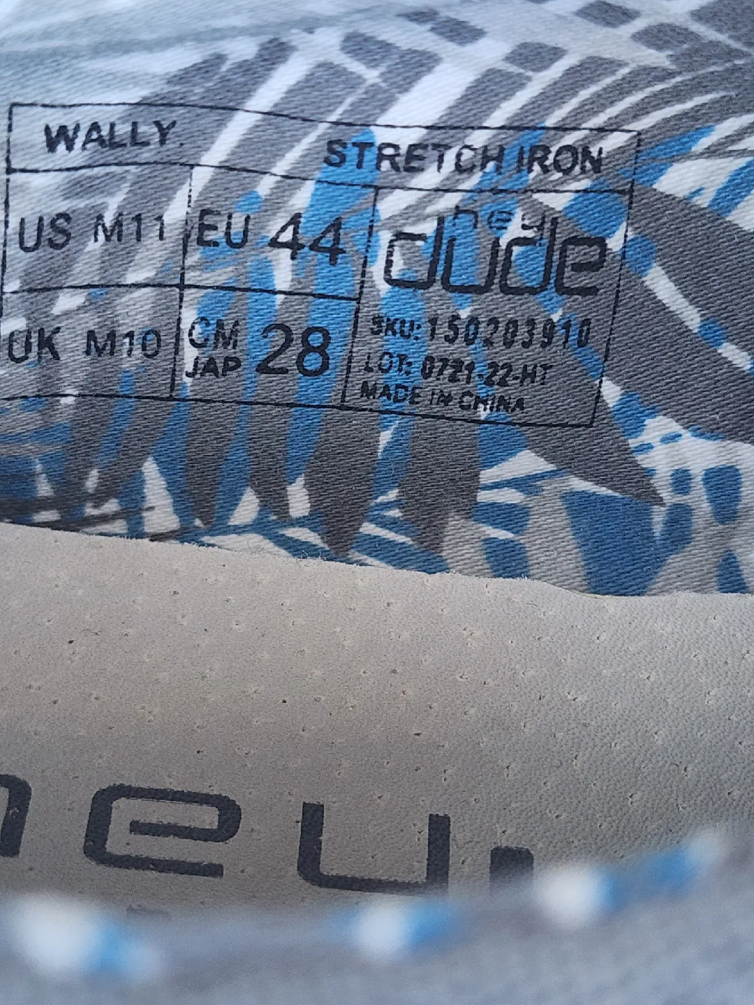 Hey Dude Wally Stretch Iron Size 11 image indicator(3)