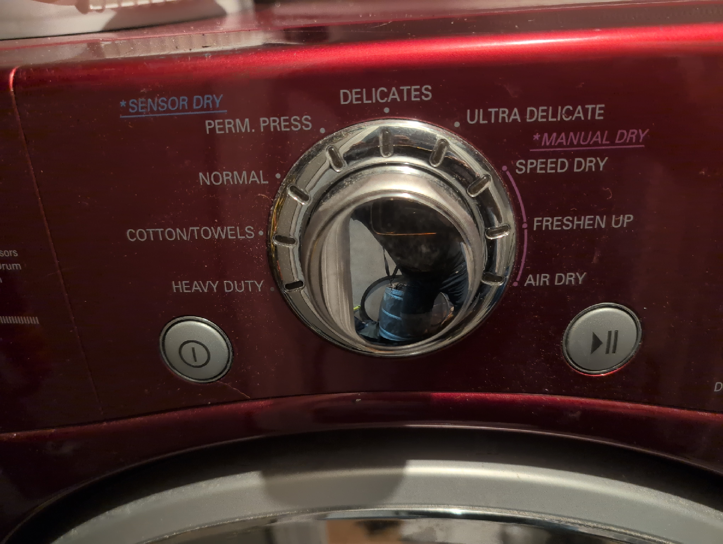 LG Tromm Ultra Capacity Dryer - Red - photo 3