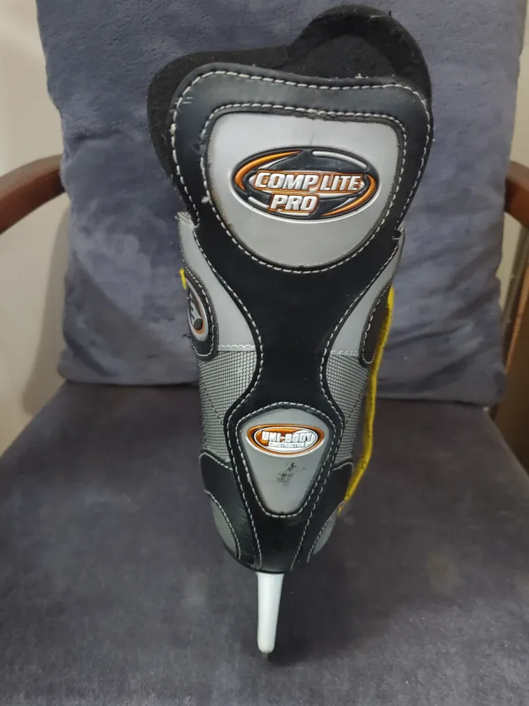 Easton Comp Lite Pro Ice Skates - Size 7.5D image indicator(3)