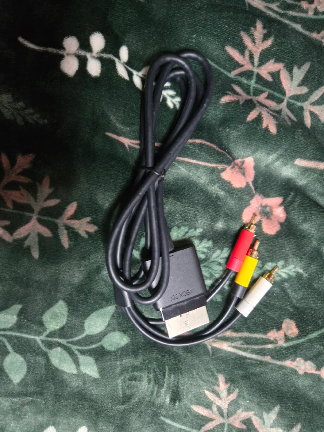 xbox 360 AV Cord thumbnail