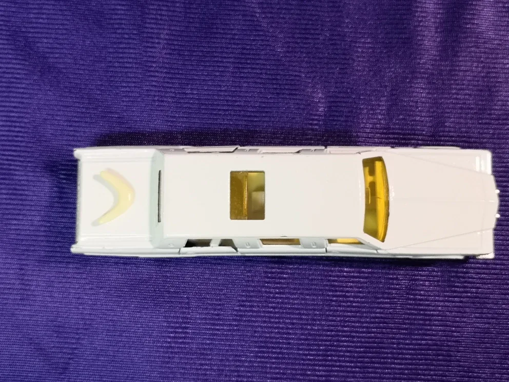 Majorette ~ Cadillac Limousine ~ White image indicator(6)