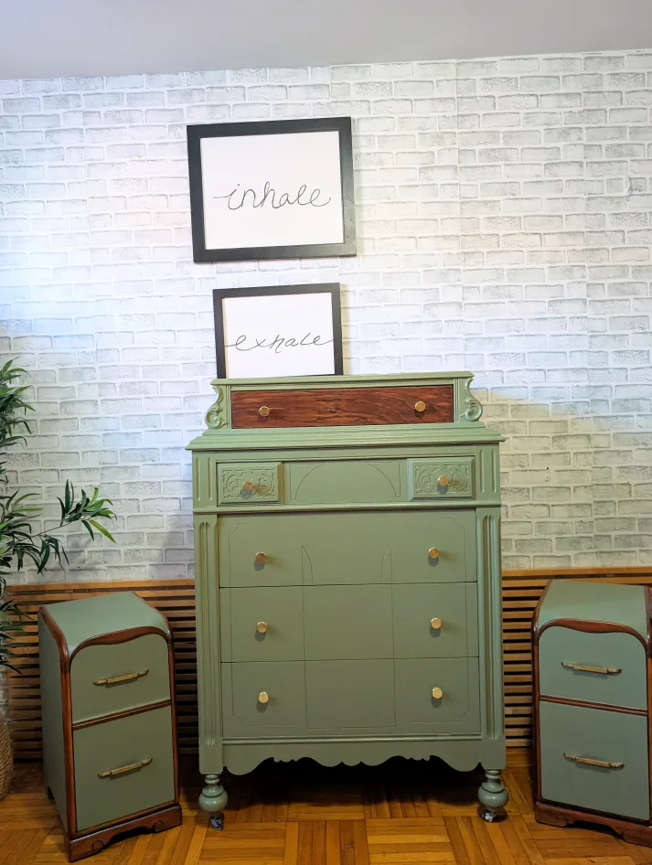 Antique One of a Kind Bedroom Set image indicator(9)