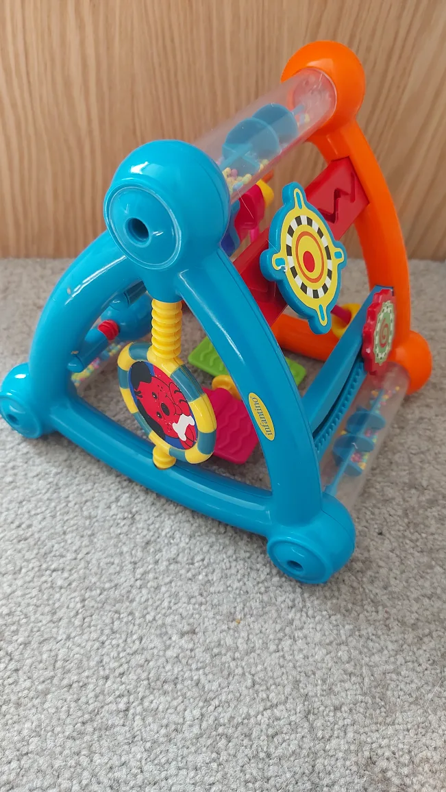Infantino - Flip & Spin Activity Triangle image indicator(3)