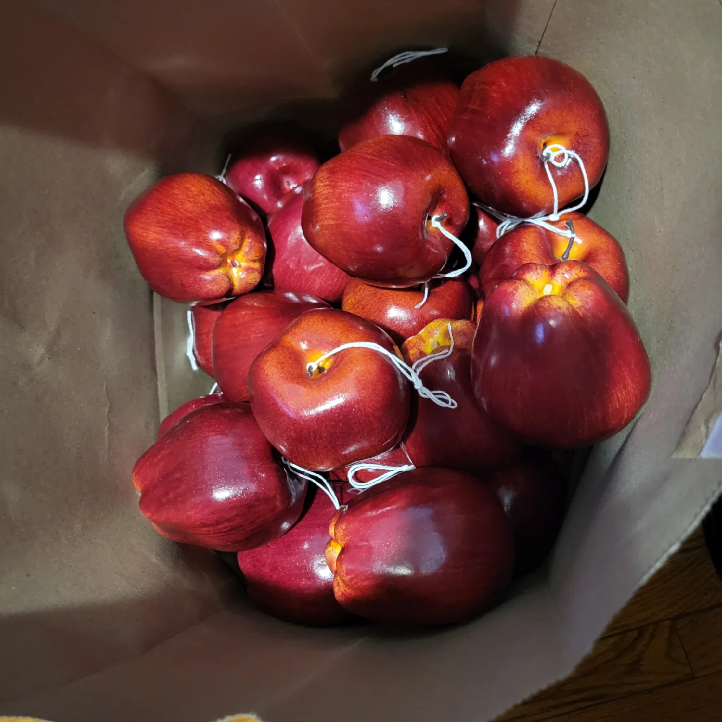 Red Decorative Apples, 36 in set thumbnail