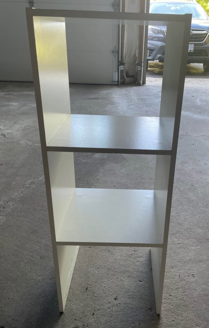 Selling White Ikea Bookcase - photo 2