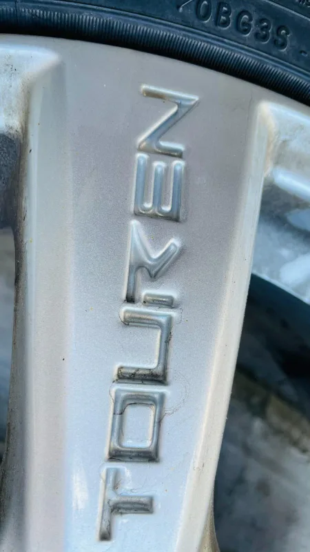 Set of 4 Touren Rims with Toyo Observe G3 Ice Tires - 235/60R18 image indicator(3)