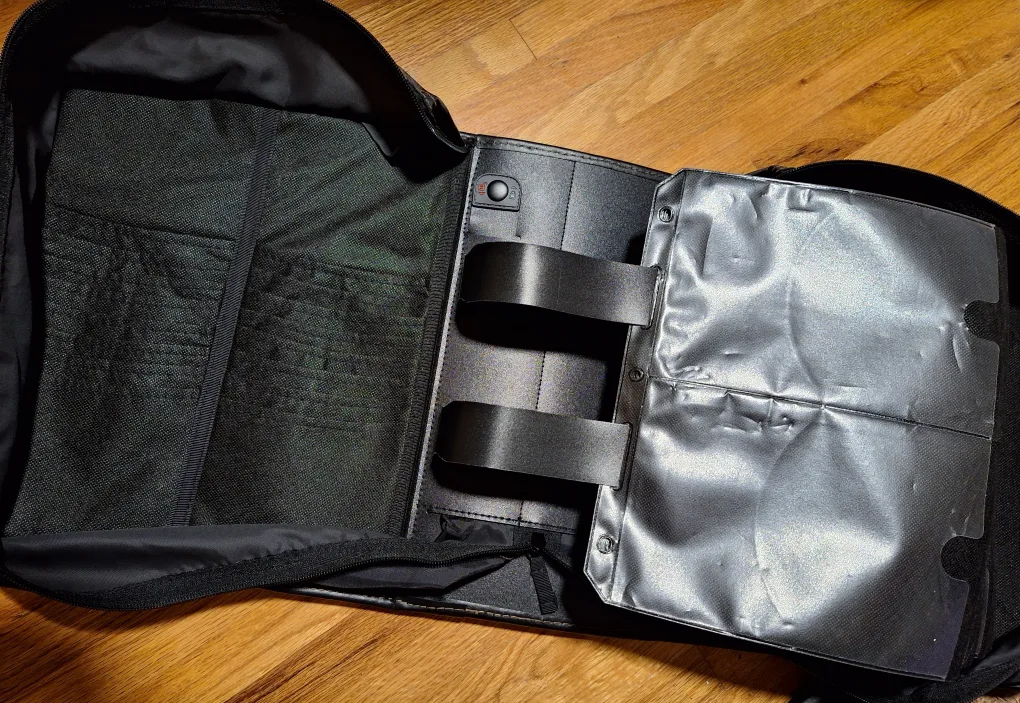 Case Logic Black CD Binder image indicator(2)