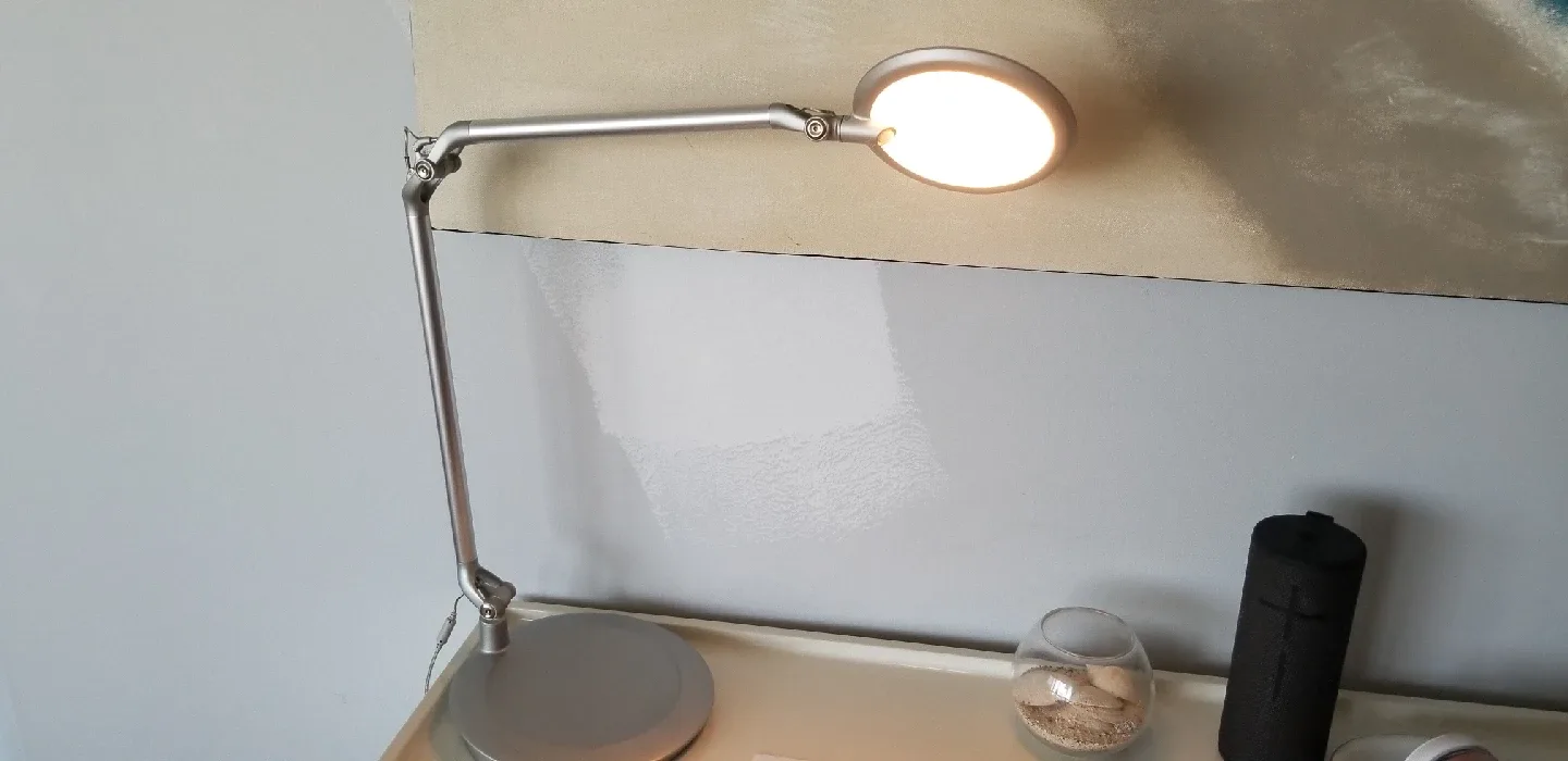 Humanscale Element Disc LED Task Light image indicator(2)