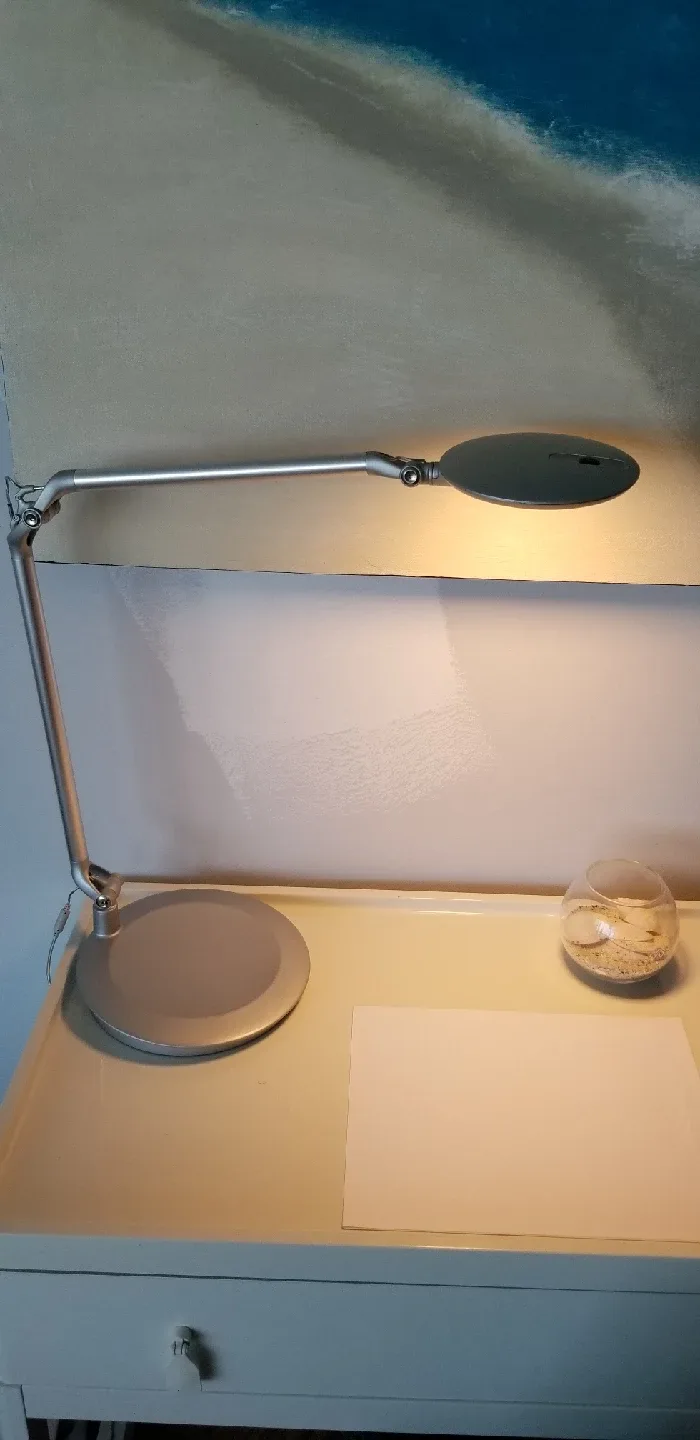 Humanscale Element Disc LED Task Light image indicator(5)