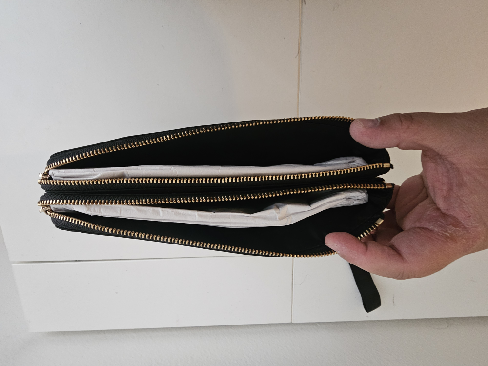Lululemon Black Wristlet - photo 2