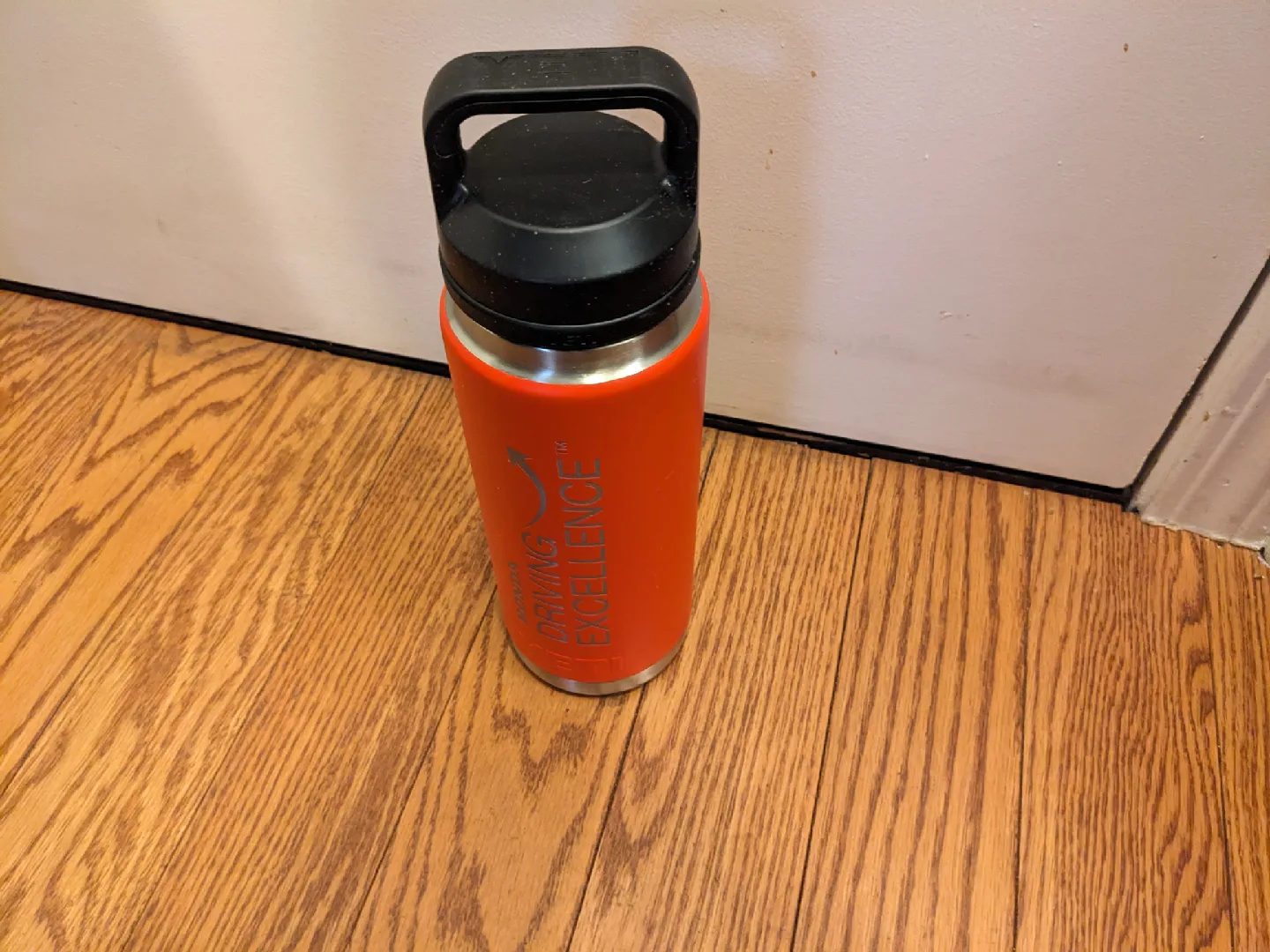 Honda Yeti Red Water Bottle image indicator(3)