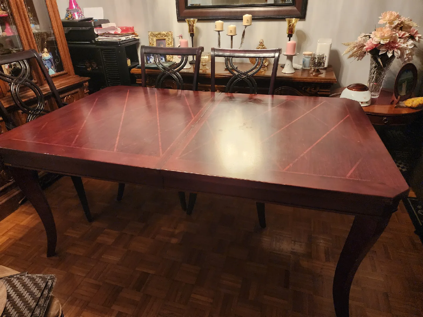 Dining Table Set 🥕 thumbnail