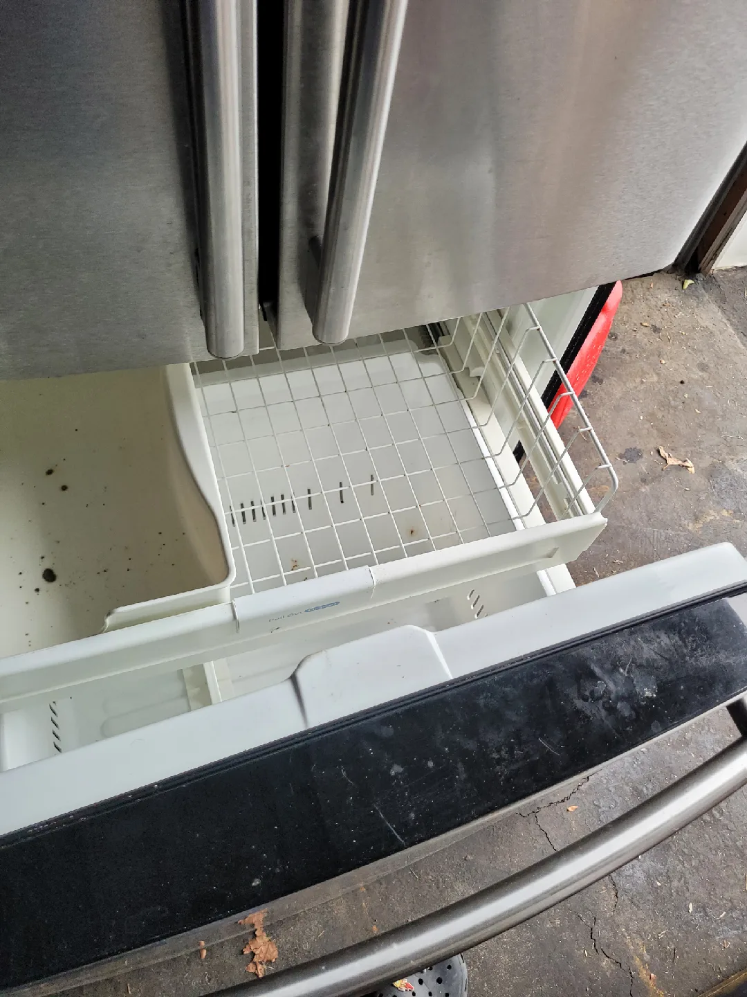 LG French Door Refrigerator - LFC22760ST image indicator(4)