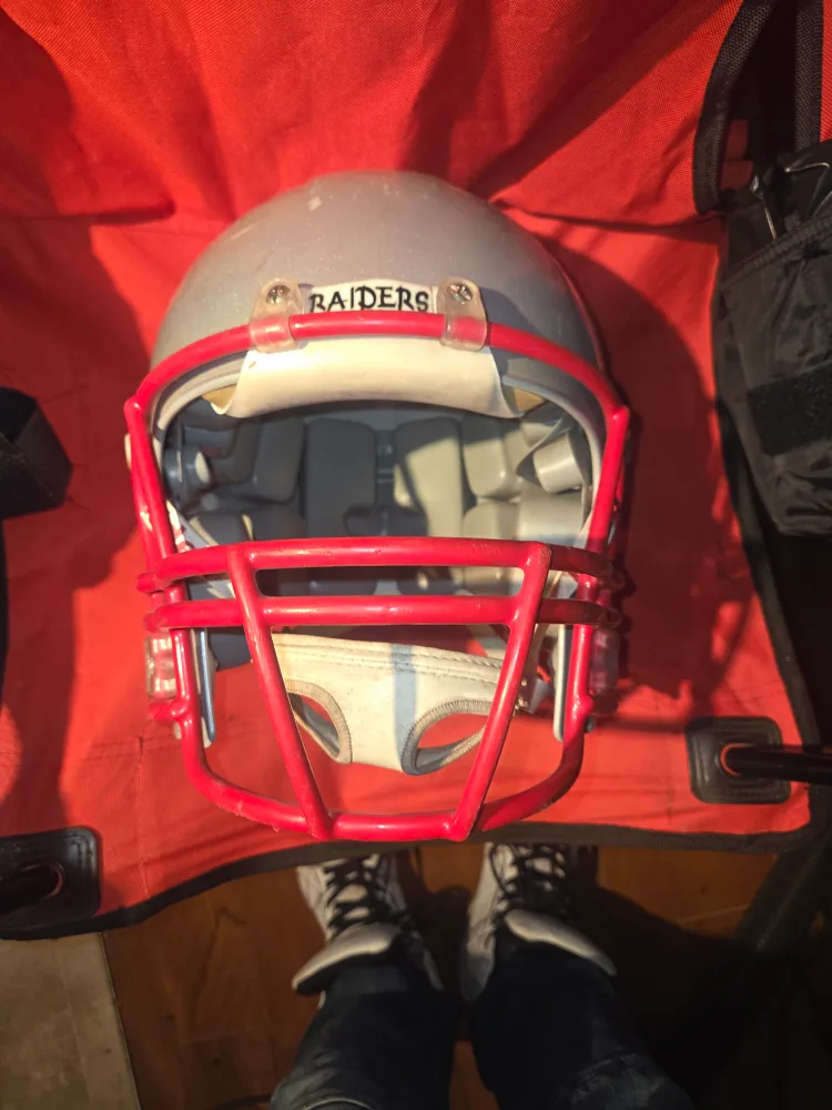 Riddell Raiders Football Helmet - Large image indicator(2)