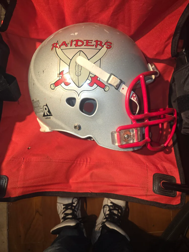 Riddell Raiders Football Helmet - Large image indicator(3)