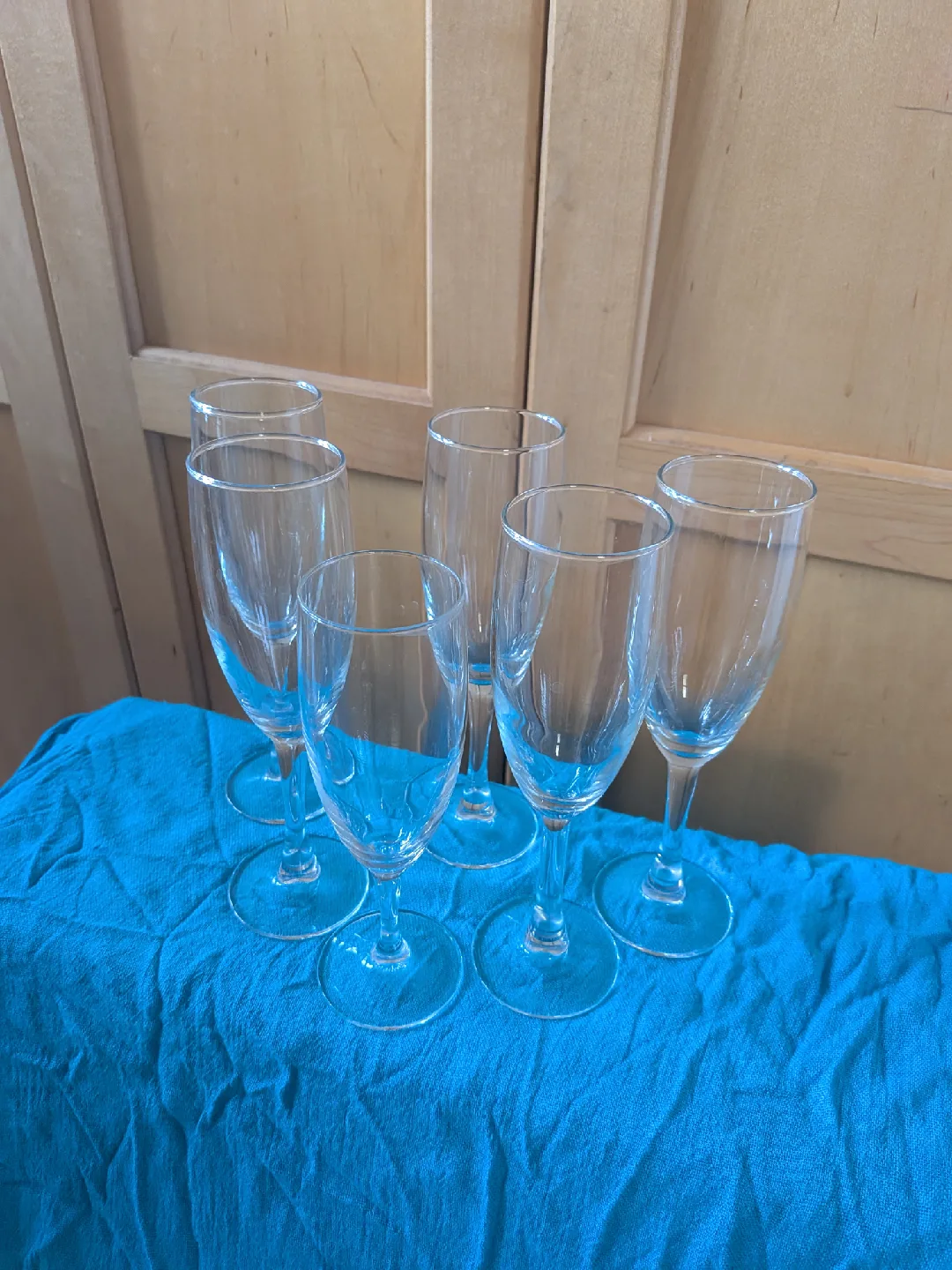 Set of 6 Champagne Flutes image indicator(3)