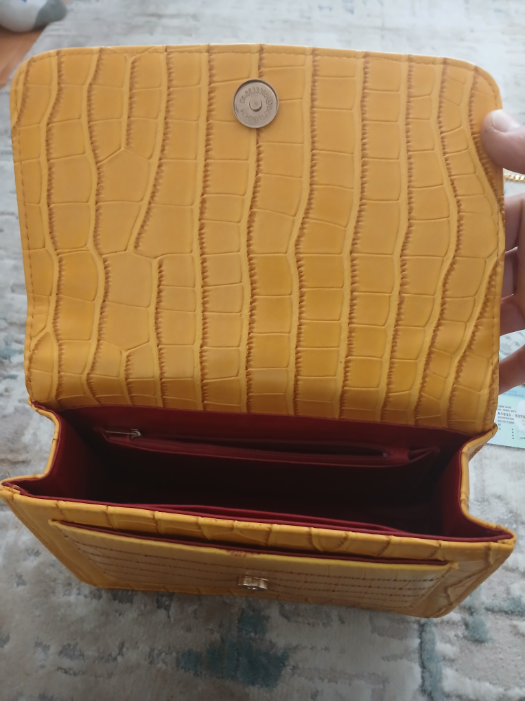 Yellow Crocodile-Style Shoulder Bag - photo 3