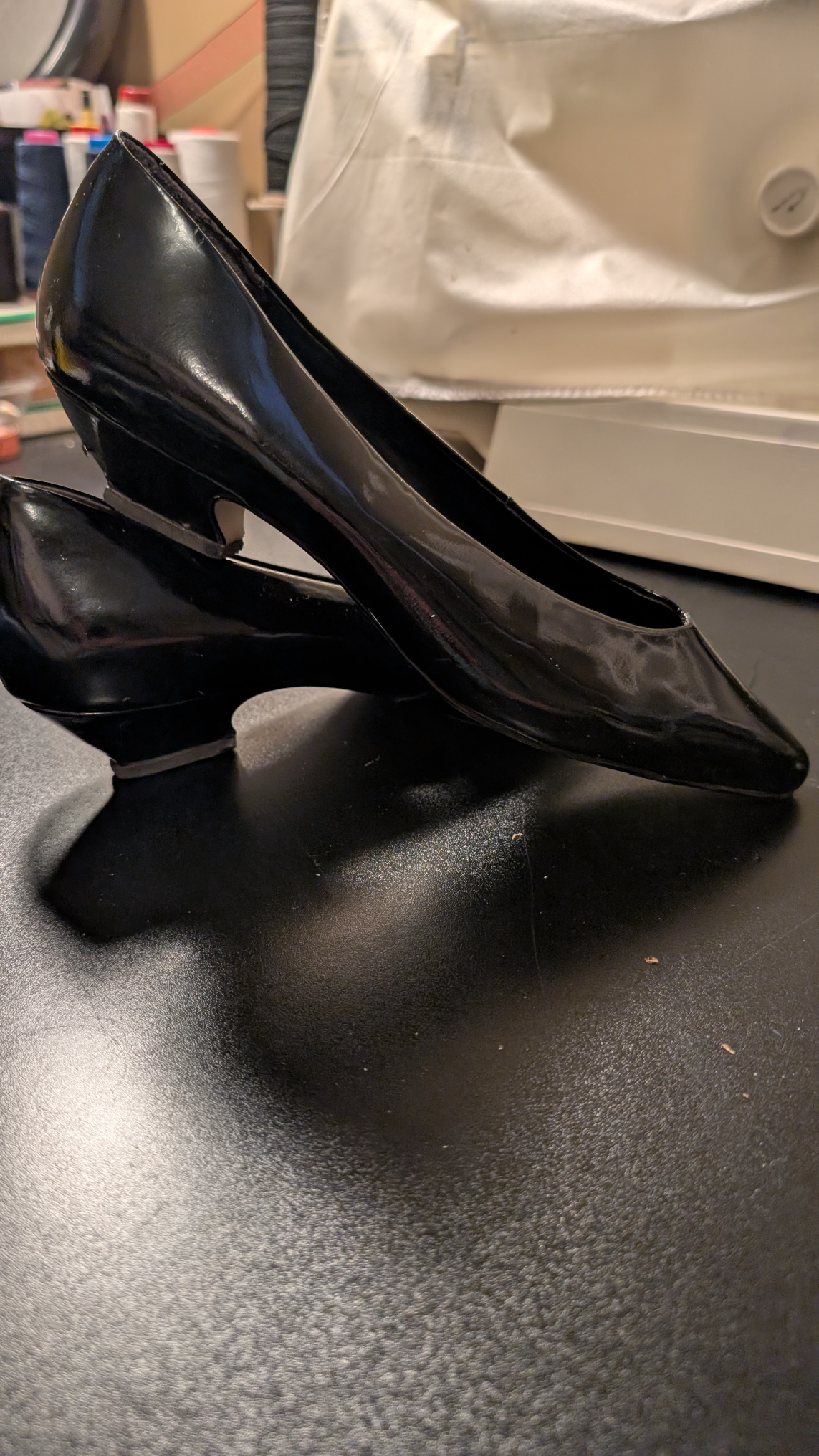 Nine West Black Patent Leather Heels - Size 8B - photo 2