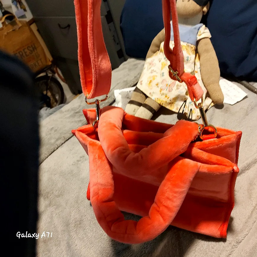 ***"JUICY COUTURE"~PURSE*** thumbnail