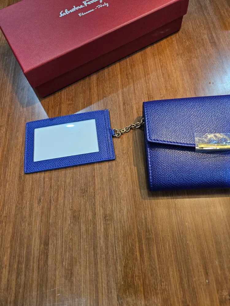 Salvatore Ferragamo image indicator(2)