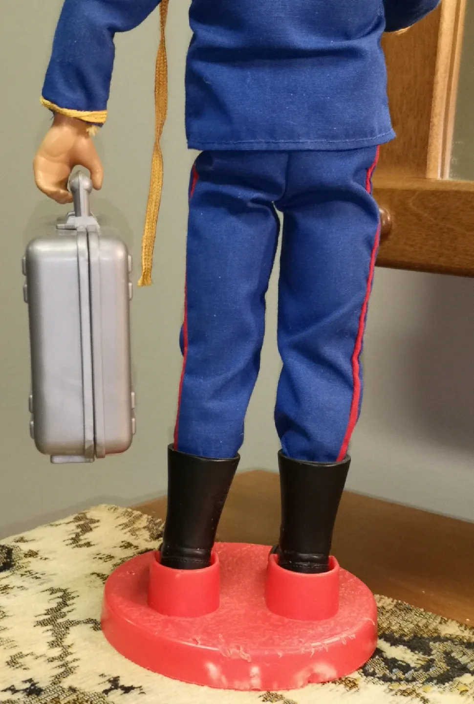 1992 Cobra Commander ~ 12" Hall of Fame Series GI Joe image indicator(2)