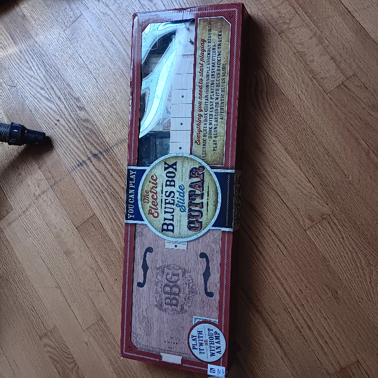 The Electric Blues Box Slide Guitar - photo 2