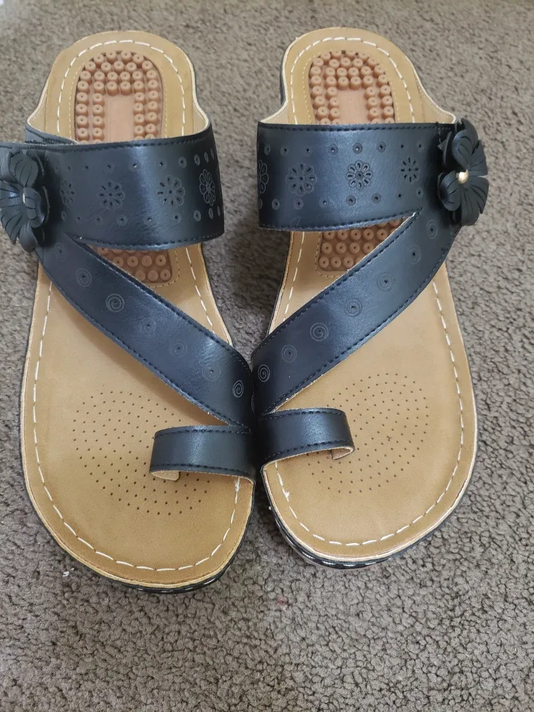 Black Toe Ring Sandals - Size 41 thumbnail