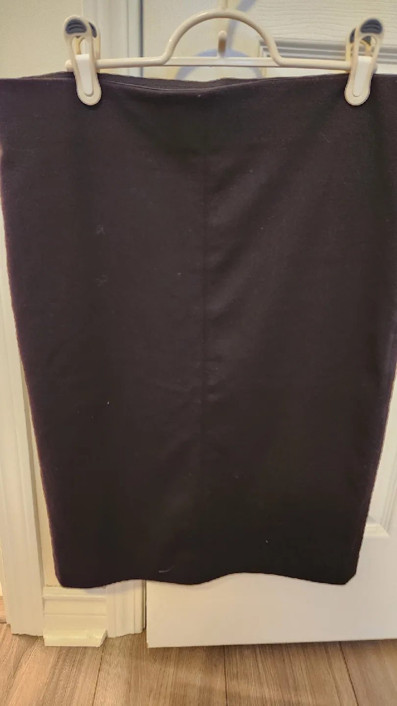 Black Pencil Skirt - Size M thumbnail