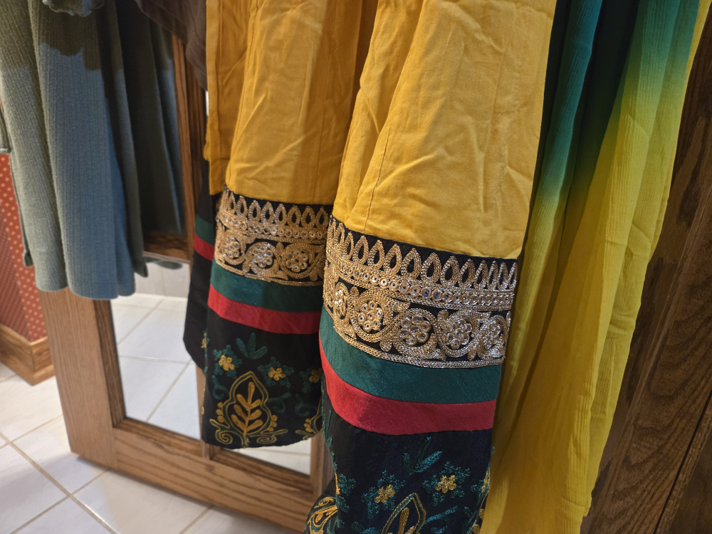 Yellow & Green Embroidered Salwar Kameez - photo 3