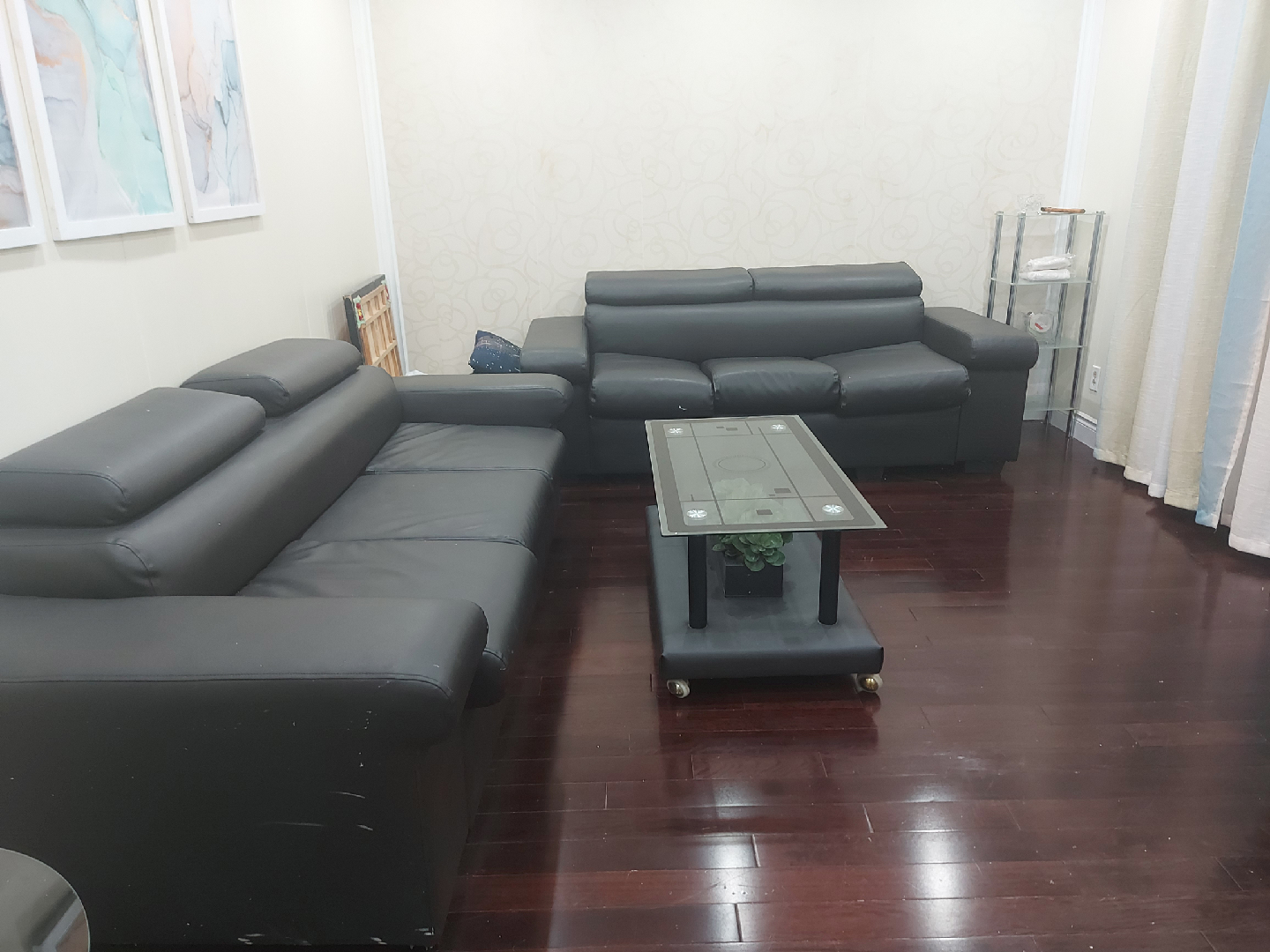 Black Leather Sofa Set