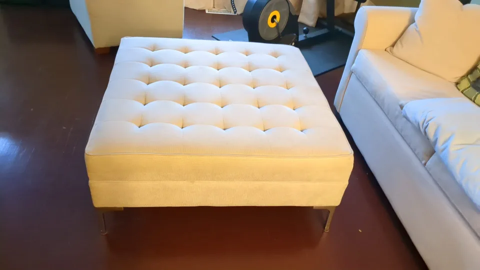 Tufted Ivory Ottoman image indicator(5)