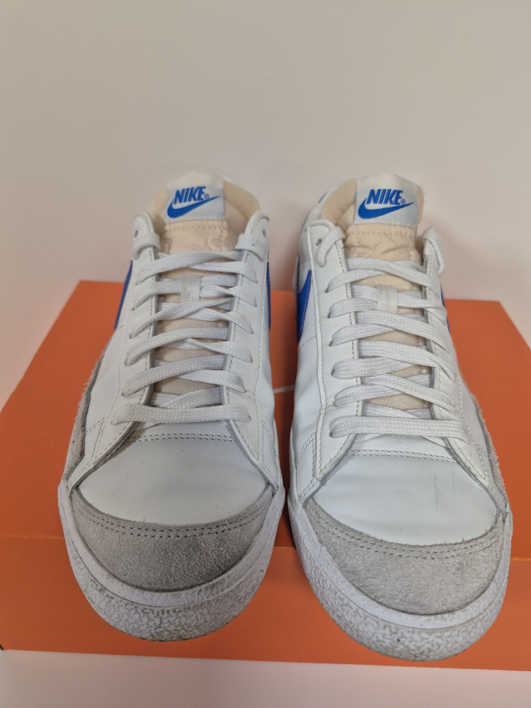 Used Nike Blazer Low White/Blue, Size 10 - photo 2