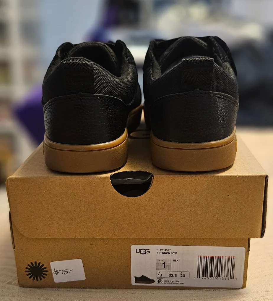 UGG T Trennon Low Shoes - Size 1 Youth - Black thumbnail