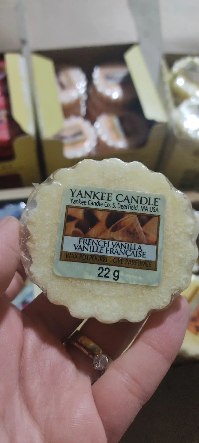 Yankee Candle Wax Melts - Assorted Scents image indicator(5)