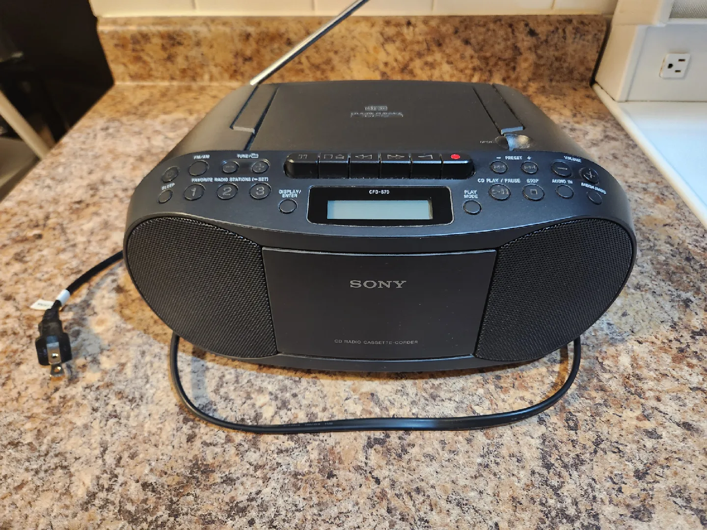 Sony CFD-S70 CD Radio Cassette Recorder thumbnail
