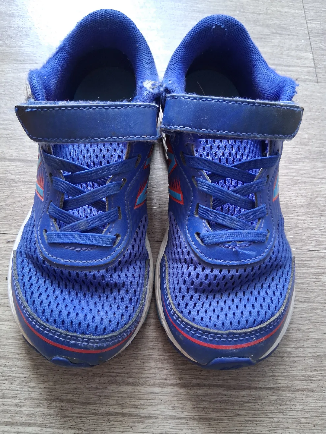 New Balance Kids' Running Shoes - Size 13 image indicator(2)