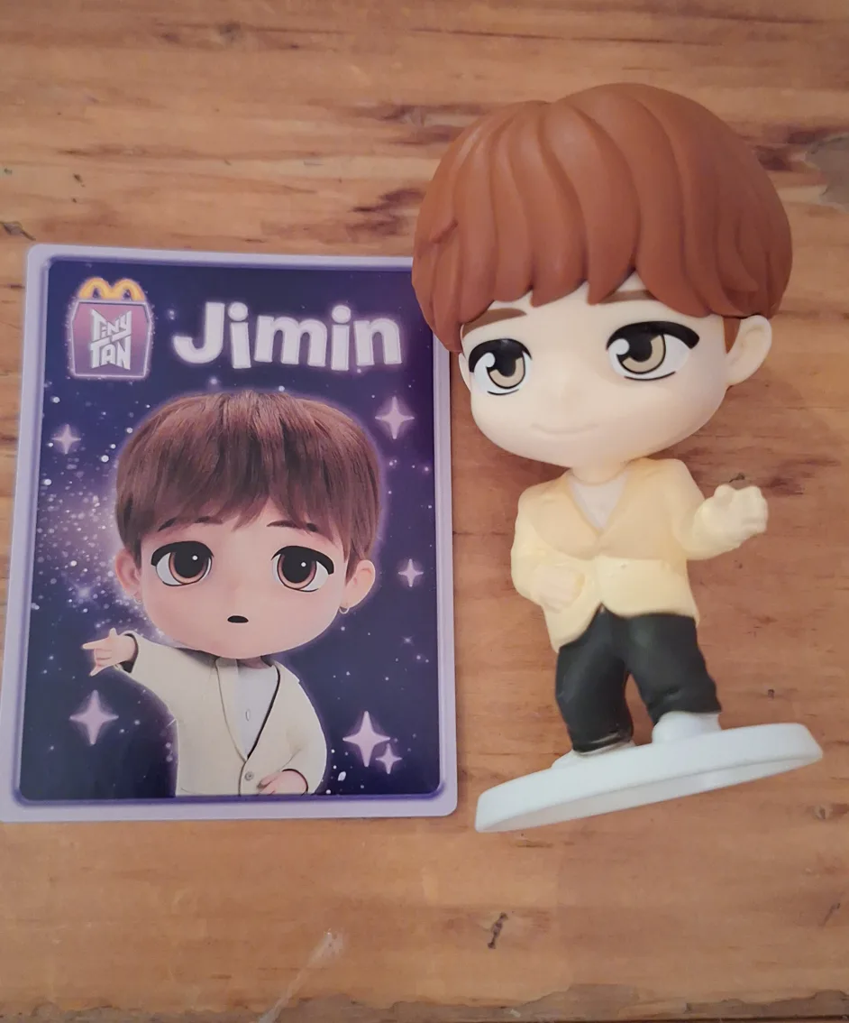2025 Full Set BTS Tiny Tan McDonald's Toys image indicator(8)