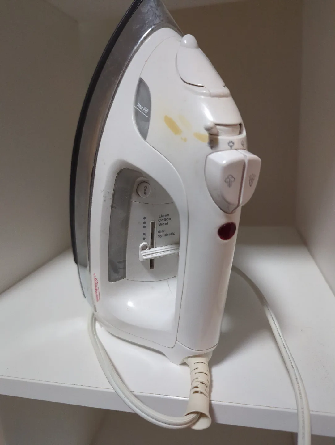 Sunbeam Steam Iron - Model 3663-836 image indicator(4)