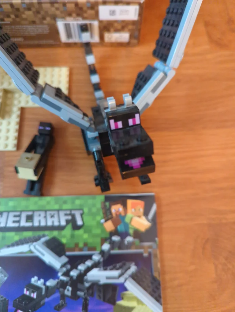 LEGO Minecraft The End Battle 21151 image indicator(3)