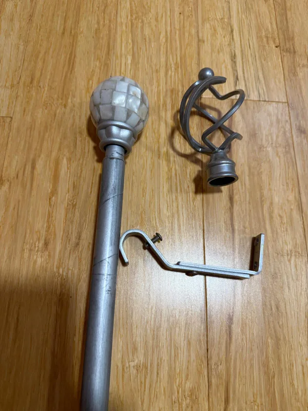 Curtain Rod with Finials & Brackets thumbnail