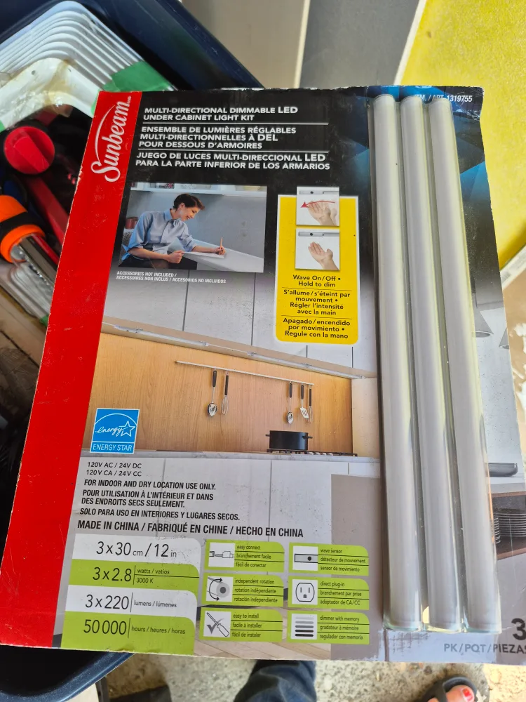 Sunbeam Multi-Directional LED Under Cabinet Light Kit thumbnail