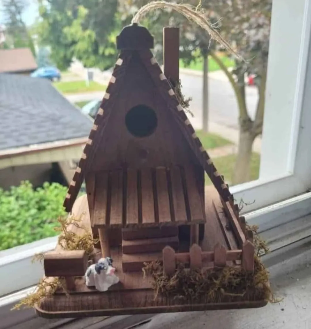 New Hand Crafted Bird House thumbnail